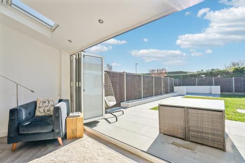 44 Brook Road, Eaton Ford, St Neots, PE19 7AX