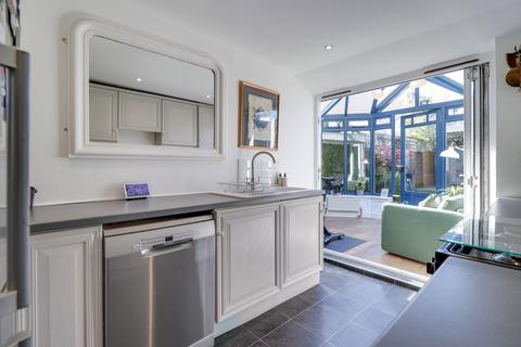 32 Dennis Road, East Molesey, KT8 9ED