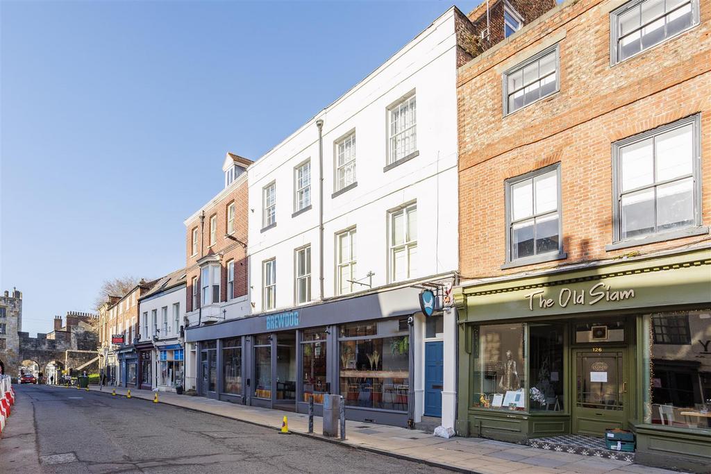 Micklegate Low Level Externals 6.jpg