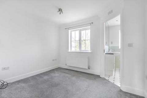 13 Kingswood Close, Ashford, TW15 1AA