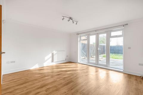 13 Kingswood Close, Ashford, TW15 1AA