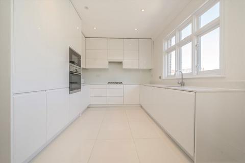 4 bedroom maisonette to rent, Hart Grove, London W5