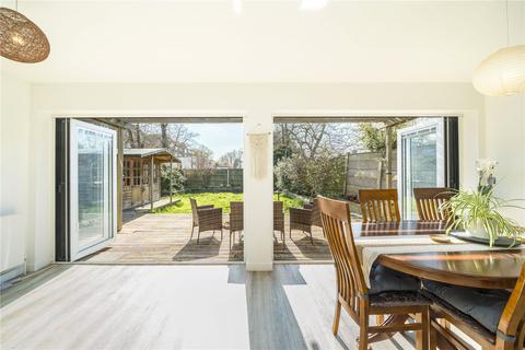 148a Burnt Ash Hill, London, SE12 0HU