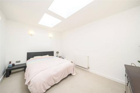 148a Burnt Ash Hill, London, SE12 0HU