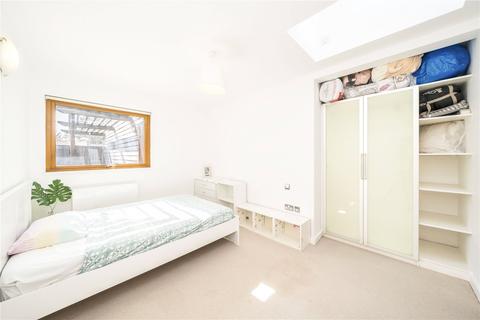 148a Burnt Ash Hill, London, SE12 0HU