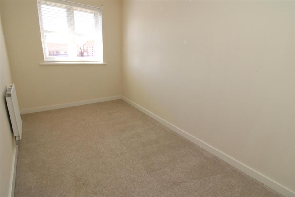 Bedroom 2.JPG