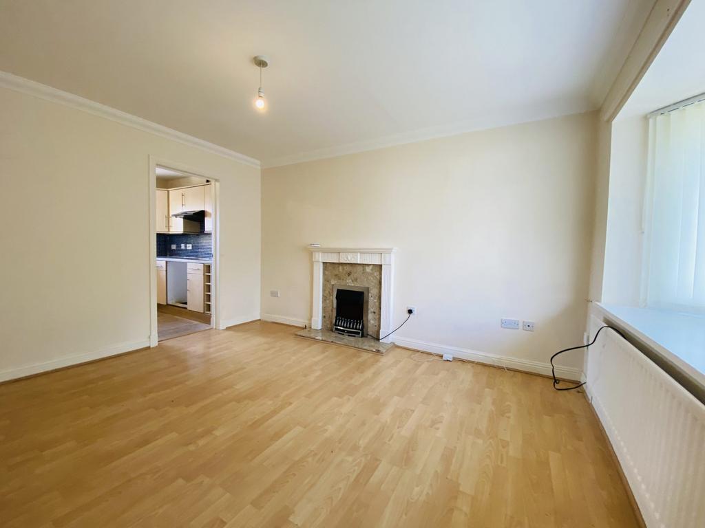 6 Jericho Place, Heathhall, DG1 3 UU - Braidwoods S