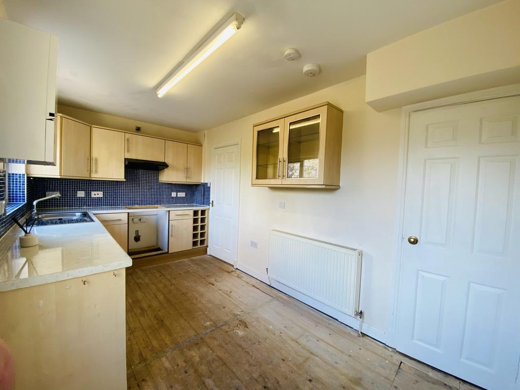 6 Jericho Place, Heathhall, DG1 3 UU - Braidwoods S