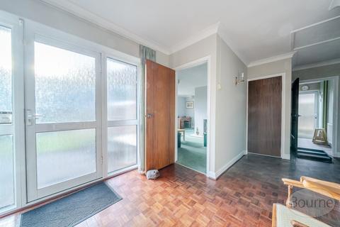 3 bedroom bungalow for sale, Vale Close, Lower Bourne, Farnham, Surrey, GU10