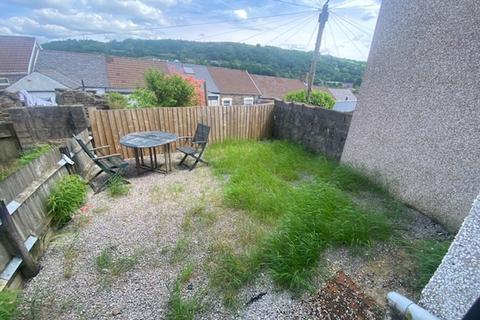 4 bedroom terraced house to rent, St. Michaels Avenue, Pontypridd, CF37