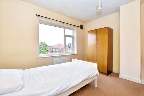 31 Eden Drive, Leeds, LS4 2TL