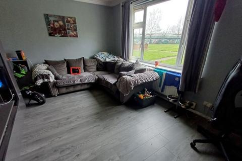 16 Blithfield Walk, Denton, Manchester, M34 6JH