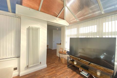 27 Blunstone Close, Crewe, CW2 8LS