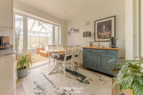 14 Hightree Close, Birmingham, B32 3QP