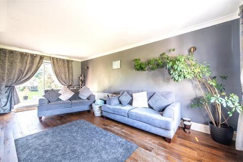 10 Bentley Close, Longfield, DA3 7LJ