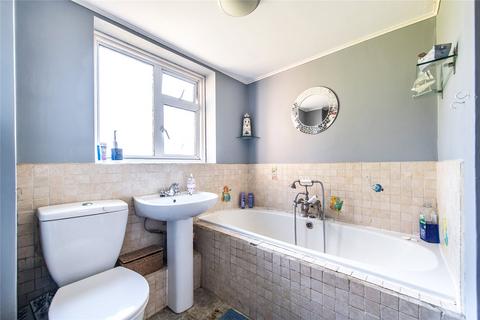 10 Bentley Close, Longfield, DA3 7LJ