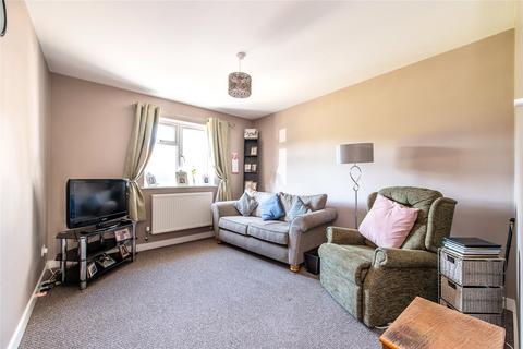 10 Bentley Close, Longfield, DA3 7LJ
