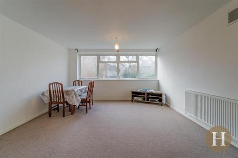 2 bedroom flat to rent, Cedarhurst, Quinton, Birmingham, B32