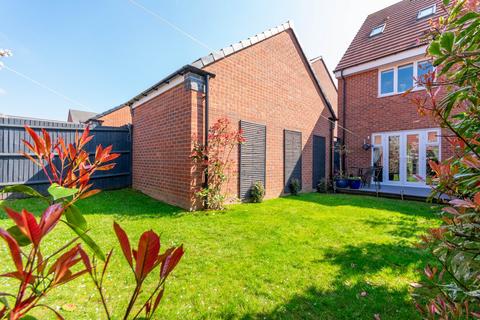 25 Alltree Road, Burntwood, WS7 3AE