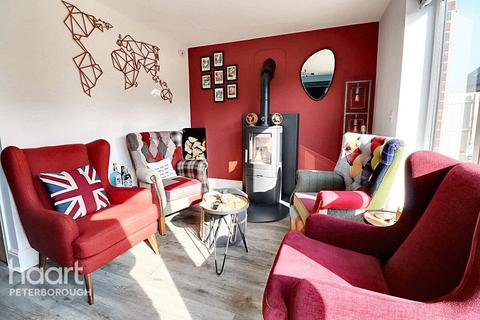 4 bedroom link detached house for sale, Emmetts Grove, Hampton Gardens