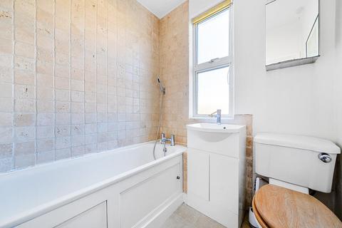 7 Freshford Street, London, SW18 3TG