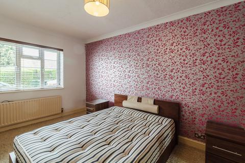 2 bedroom flat to rent, Arlington Lodge, Monument Hill, Weybridge, KT13