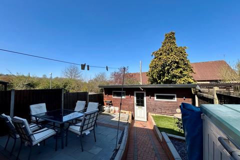 undefined, Rawlings Close, Southbrook, NN11 4UL