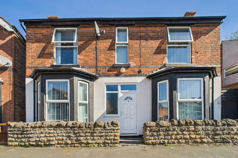 2 Abbey Grove, Nottingham, NG3 3AU
