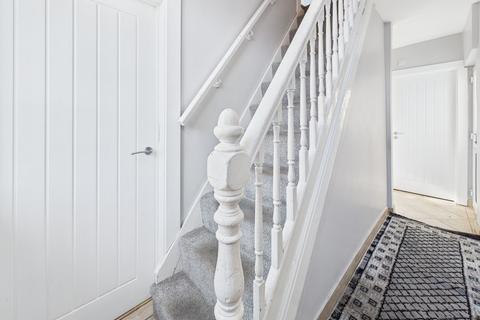 2 Abbey Grove, Nottingham, NG3 3AU