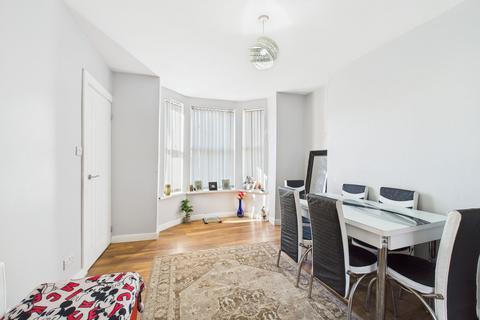 2 Abbey Grove, Nottingham, NG3 3AU