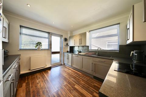 40 Damson Road, Thorngumbald, Hull, HU12 9QL