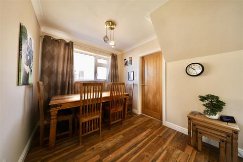 40 Damson Road, Thorngumbald, Hull, HU12 9QL