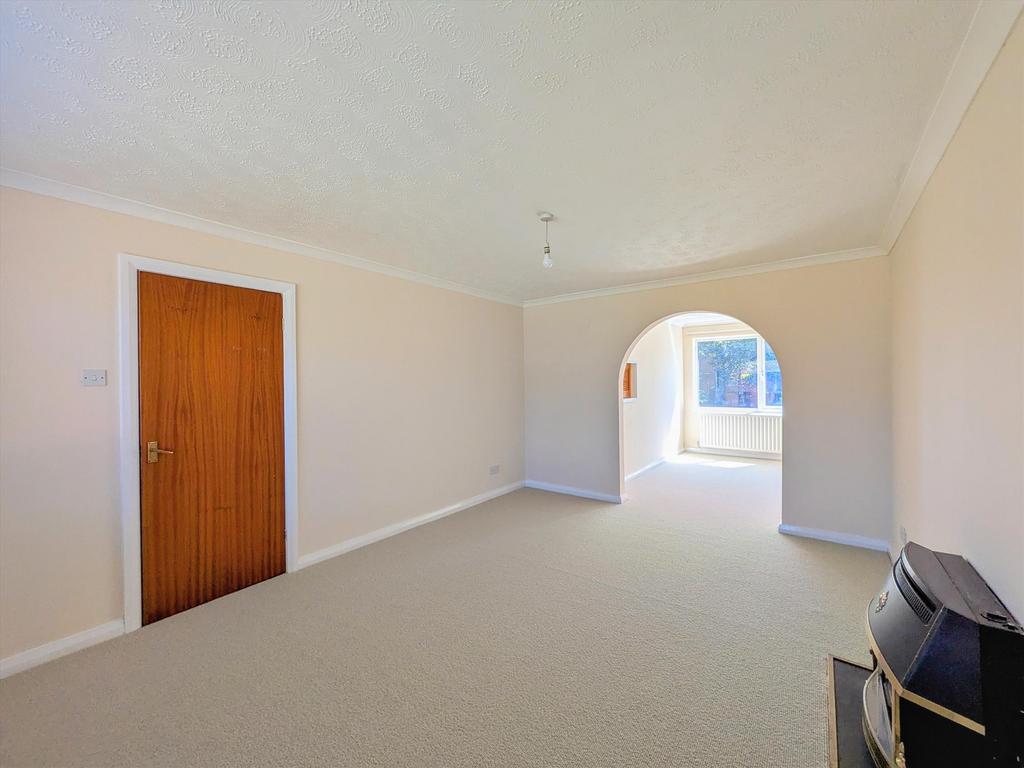 Lounge Dining Room N