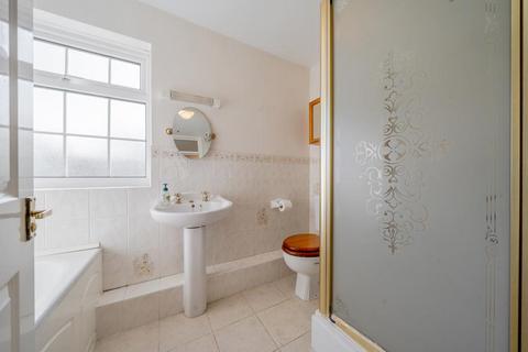 69 Fosseway Avenue, Moreton-in-marsh, GL56 0EB