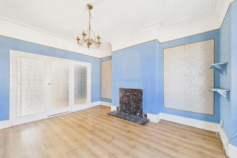 3 bedroom apartment for sale, Trevor Terrace, North Shields