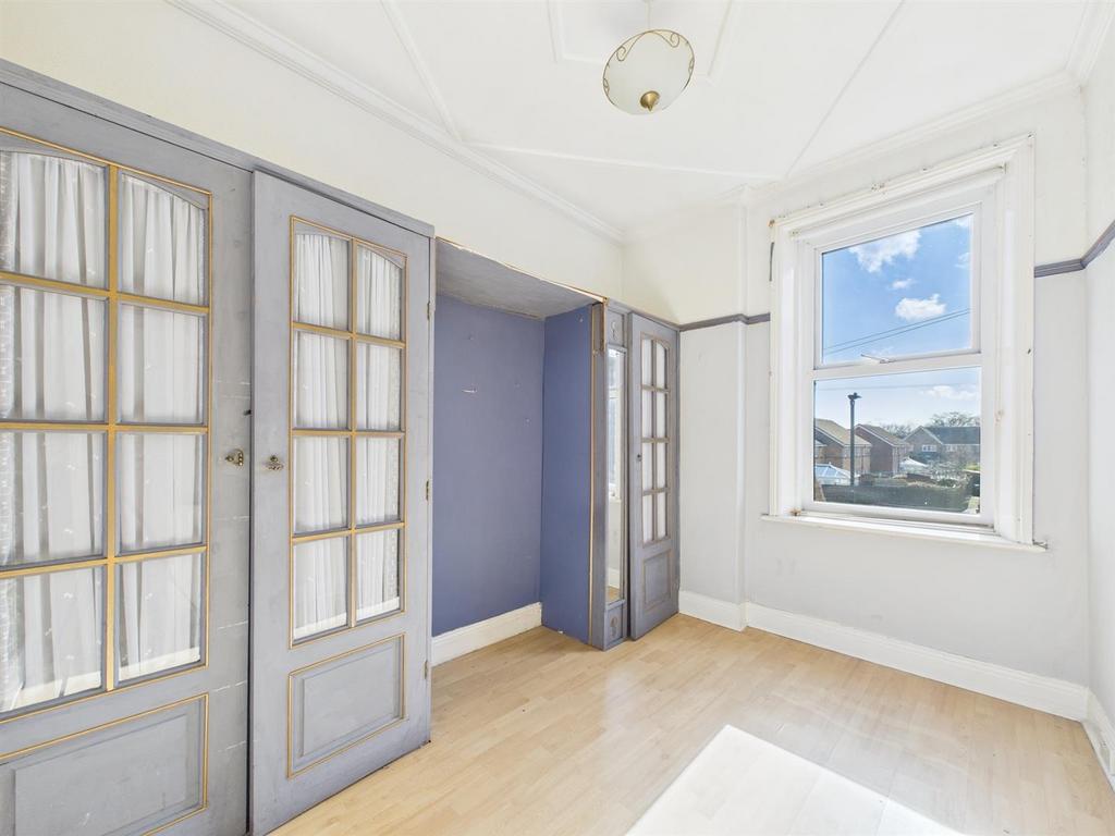 Bedroom 2.jpg