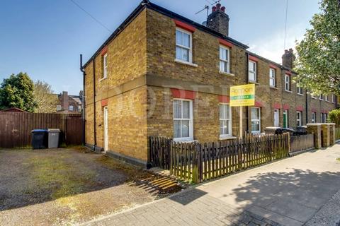 3 bedroom cottage for sale, Verney Street, London, NW10