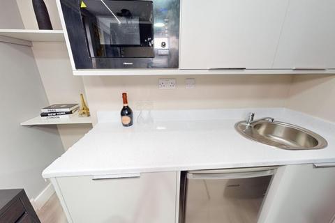Studio to rent, 166 Park Hill Road, Harborne B17