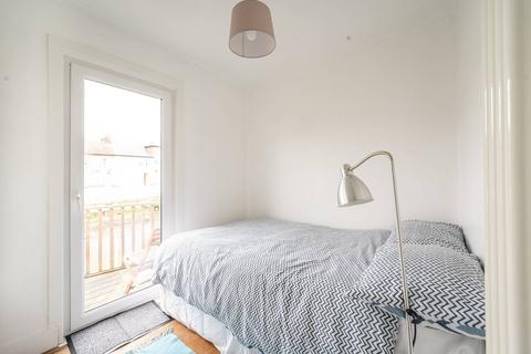 93b Keogh Road, London, E15 4NS
