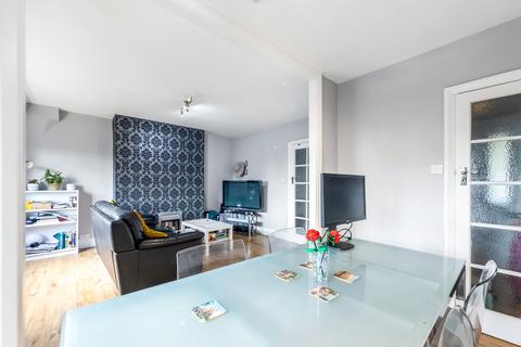 2 bedroom flat for sale, Hollydene, Beckenham Lane, Bromley, BR2