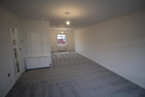 3 bedroom terraced house to rent, Ettrick Court, Cambuslang, G72