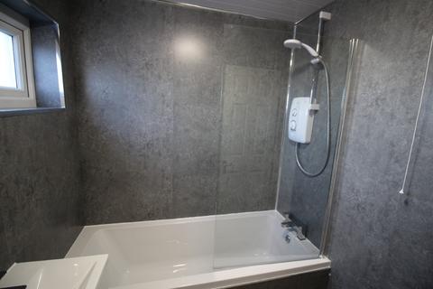3 bedroom terraced house to rent, Ettrick Court, Cambuslang, G72