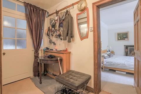 Flat 3, Belle Vue Court, 6 Belle Vue, Ilkley, LS29 8TA