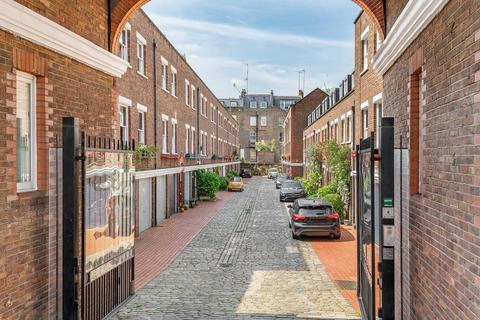 2 bedroom terraced house for sale, Shrewsbury Mews, Notting Hill, London, W2