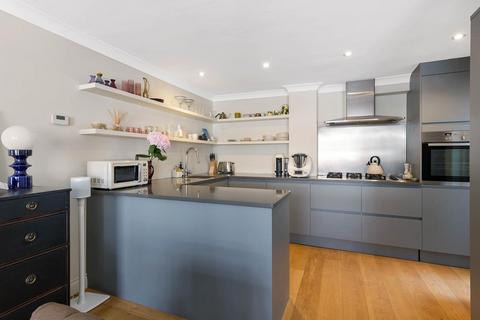 2 bedroom terraced house for sale, Shrewsbury Mews, Notting Hill, London, W2