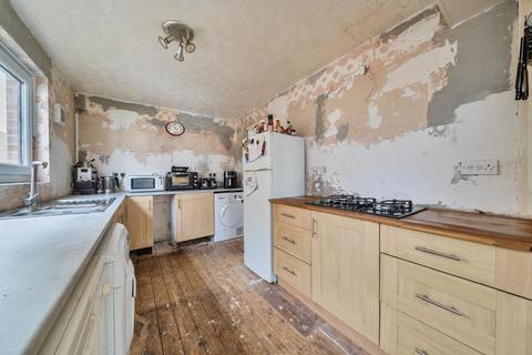 10 Lambert Close, Freshbrook, Swindon, SN5 8NY