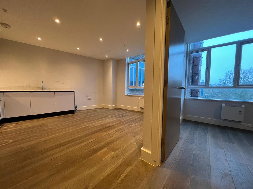 Whats App Image 2025-01-22 at 3.31.01 PM.jpeg