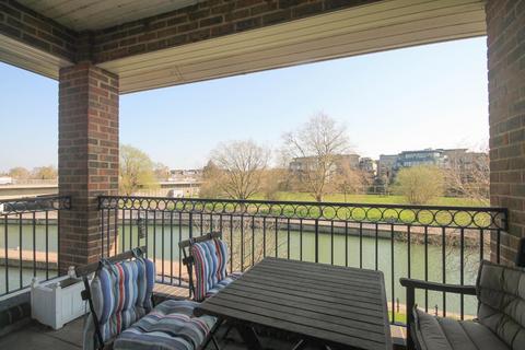 2 bedroom apartment for sale, Mariners Way, Cambridge
