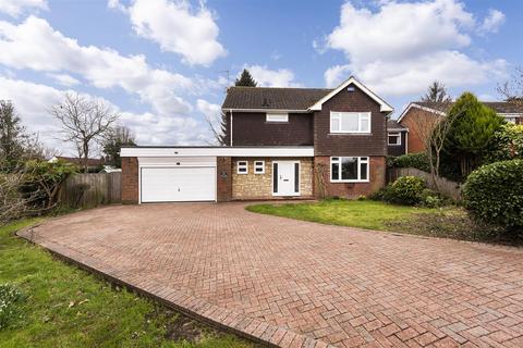 4 bedroom detached house to rent, Valley Forge Close, Tonbridge