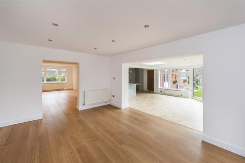 4 bedroom detached house to rent, Valley Forge Close, Tonbridge